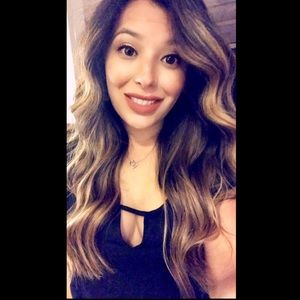 Meet your Posher, Cynthia